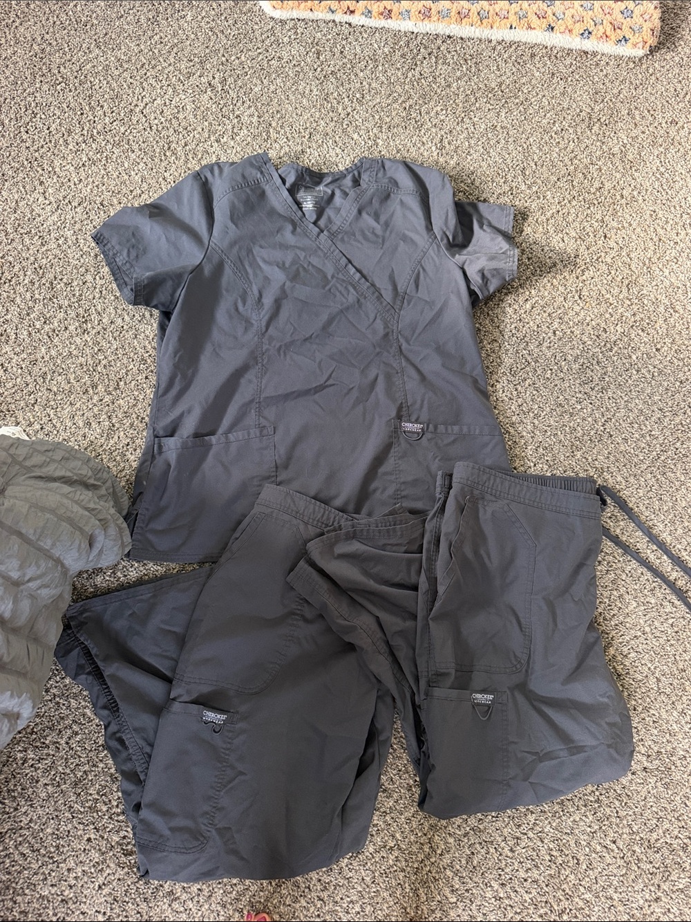 Cherokee workwear Gray / pewter Scrub Set - V-Neck Top & 2 pair Pants